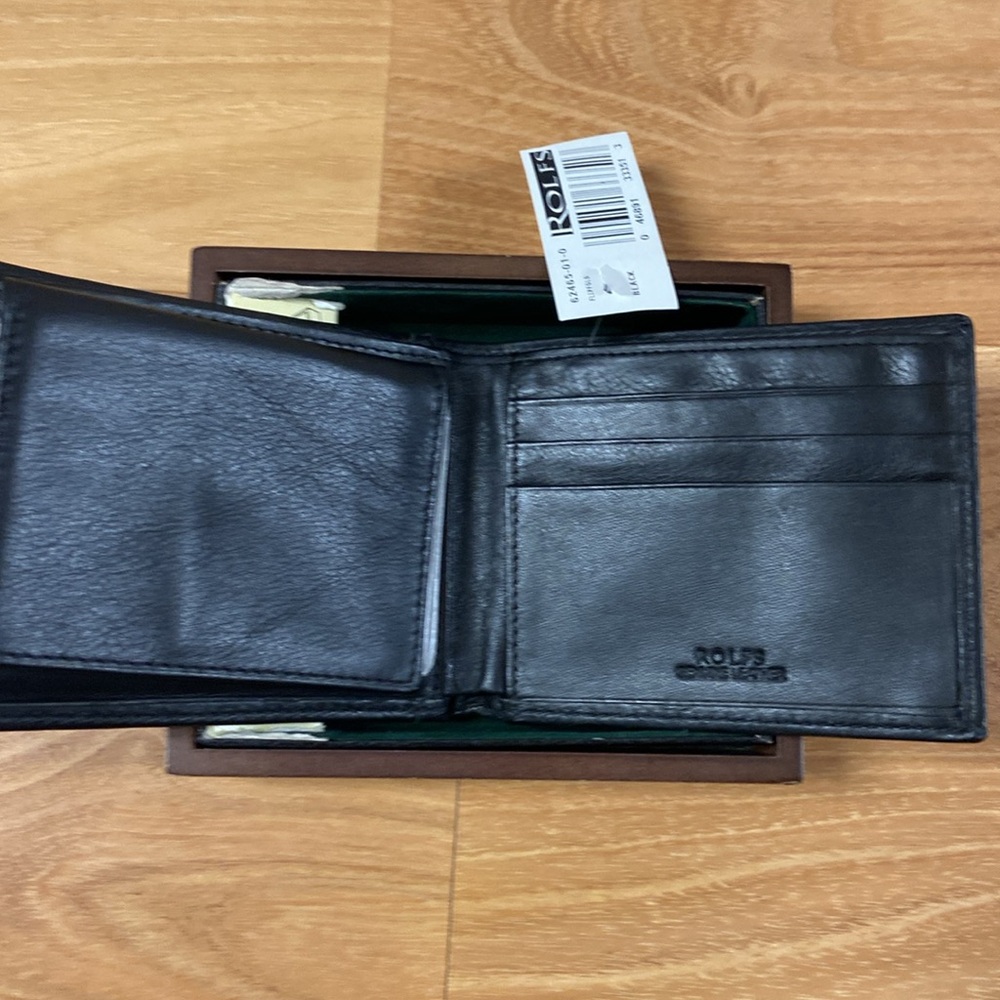 Rolfs Black Leather Wallet - Picture 2 of 5